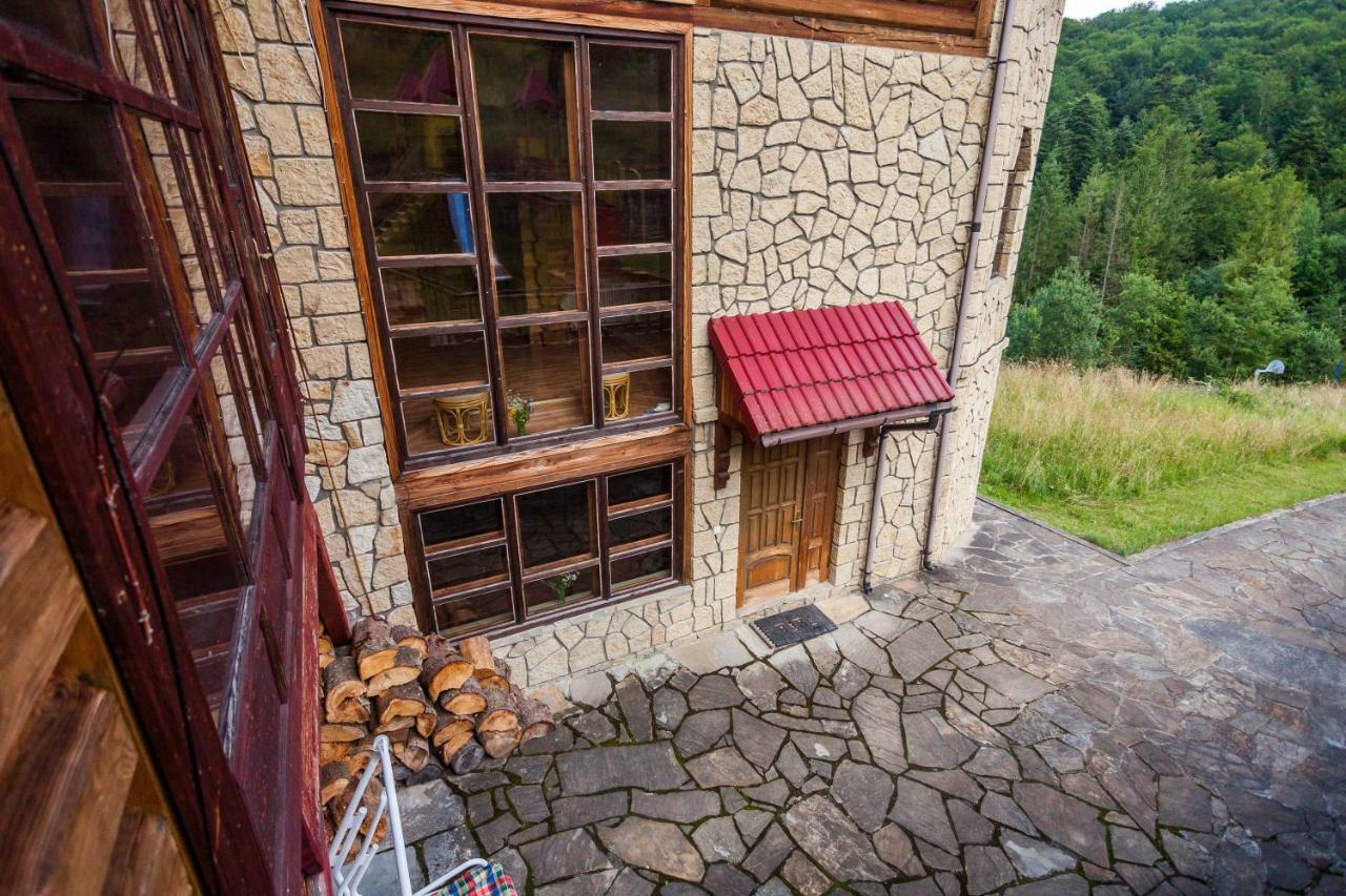 Альпина Hotel Yaremche Exterior photo